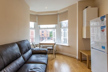 2 bed house, Colum Road, Cathays, Cardiff, CF103EG - Image 3